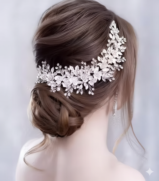 White crystel Tiara and korean necklace bracelet combo White color Artificial Flowers Poola Jada/Raakodi/Matha Pati/Kajra/malar marrum pira muti pakankal/gajra/pushpavum mattu hai